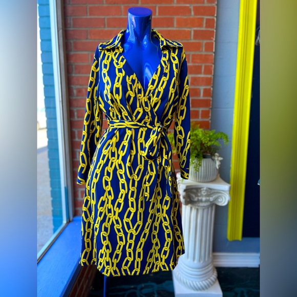 JB by Julie Brown Dresses Julie Brown Chain Link Wrap Dress Size